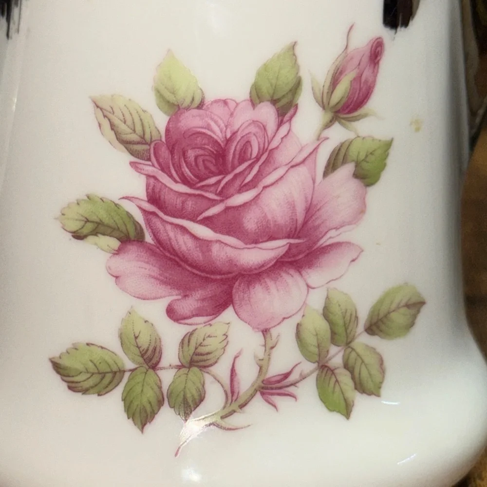 Vintage Ginchon  Bavaria teapot